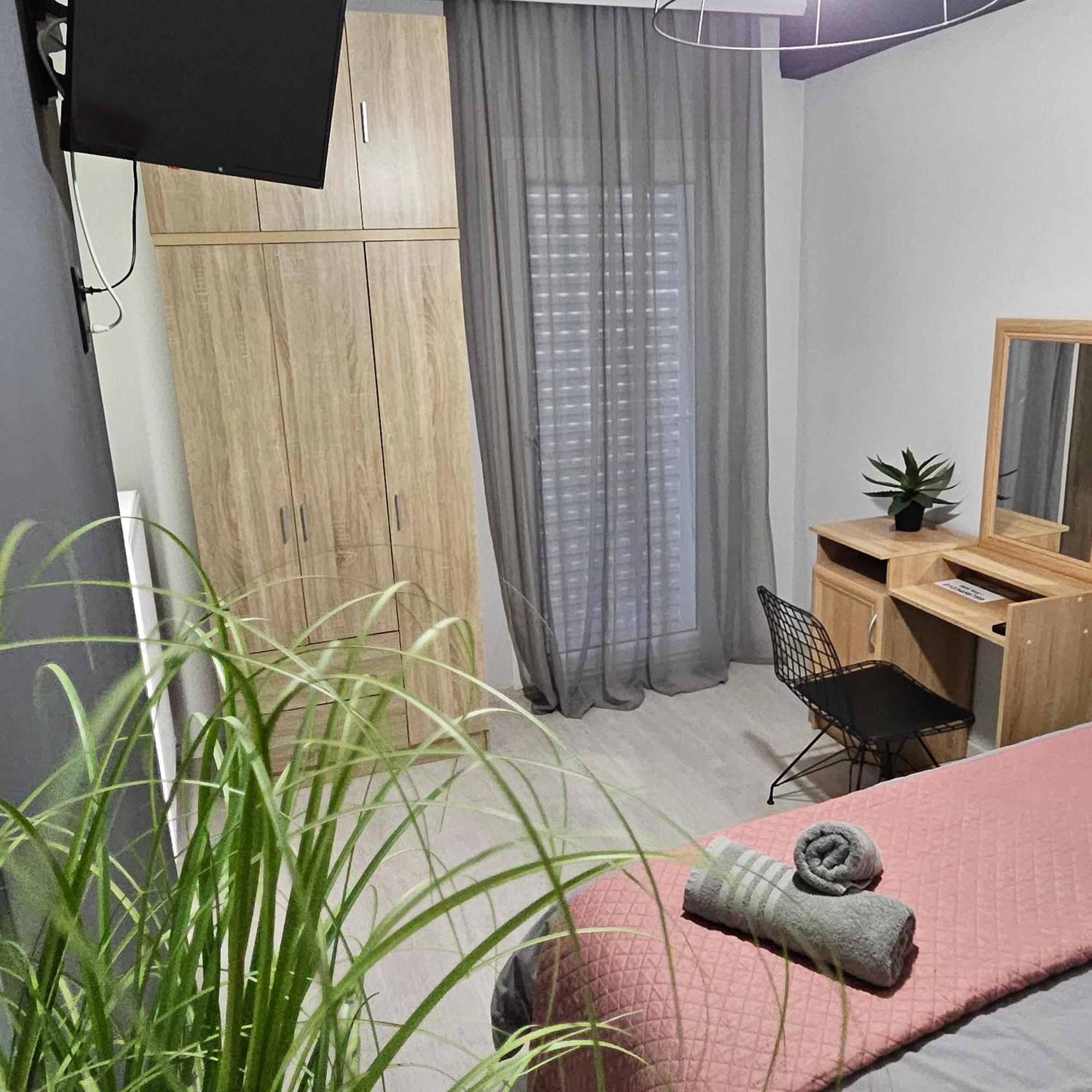 Central 3 Modern Apartment With Free Parking Serres Bagian luar foto