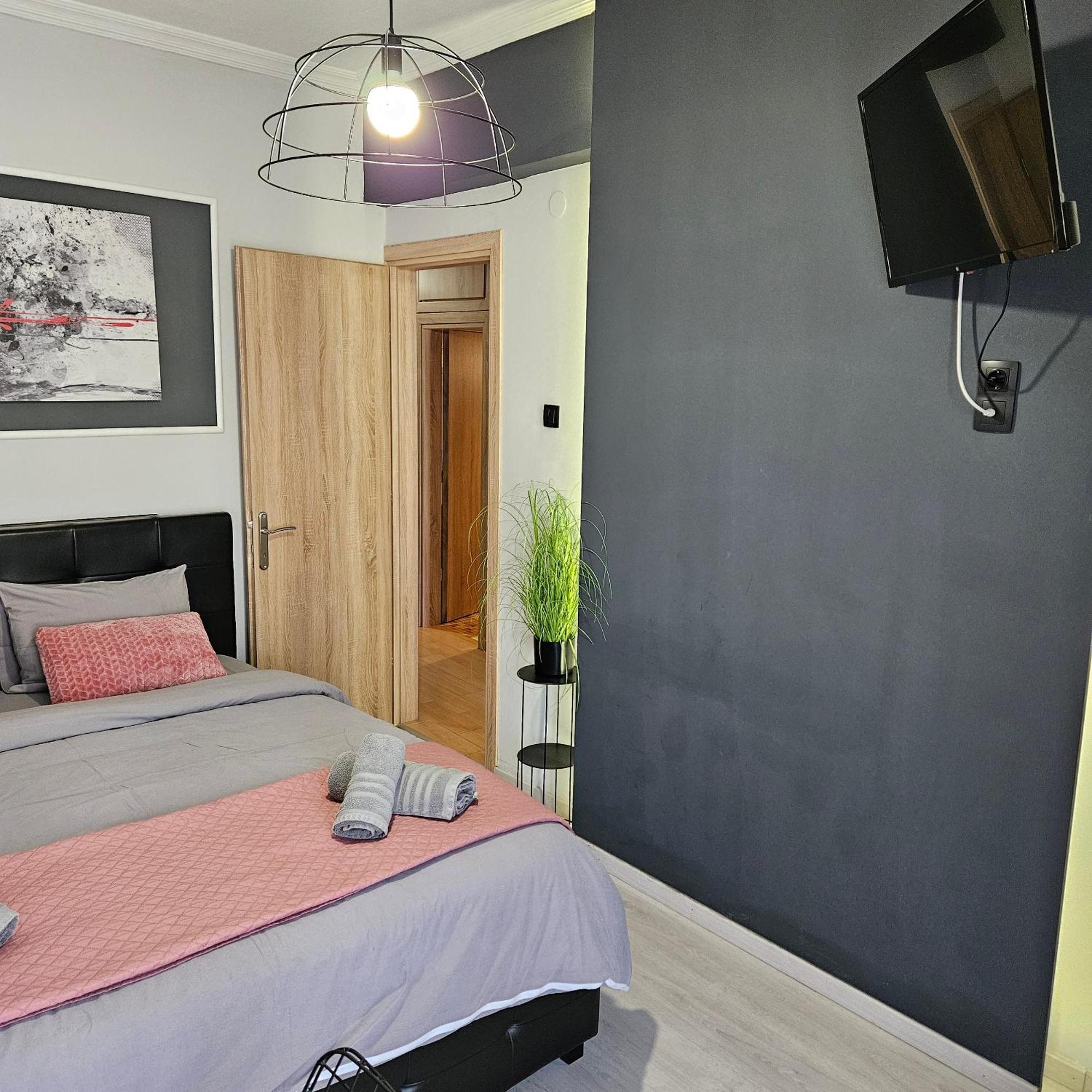 Central 3 Modern Apartment With Free Parking Serres Bagian luar foto