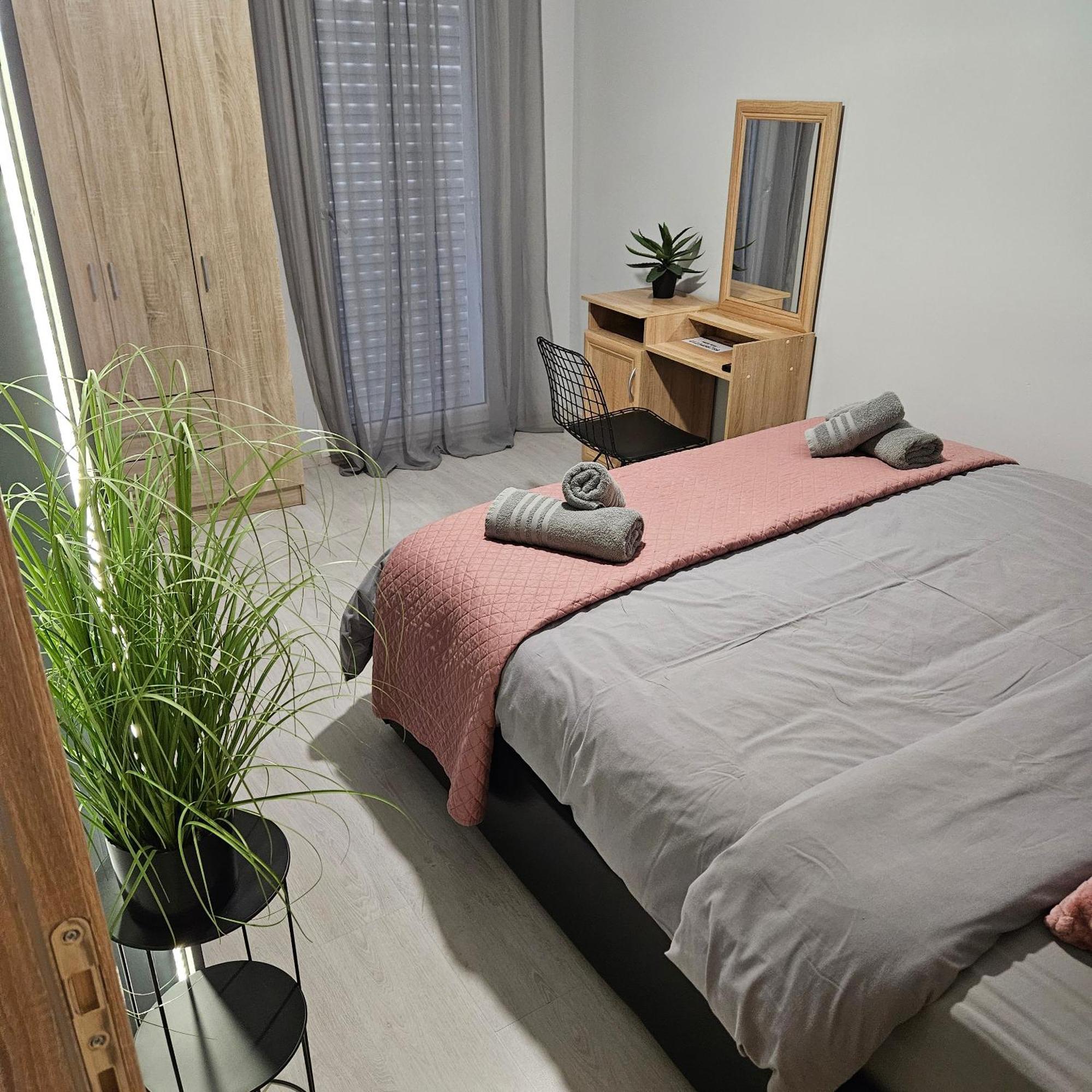 Central 3 Modern Apartment With Free Parking Serres Bagian luar foto