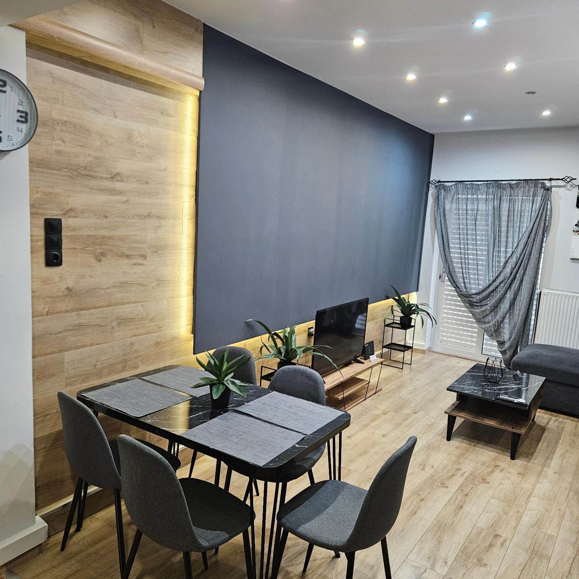Central 3 Modern Apartment With Free Parking Serres Bagian luar foto