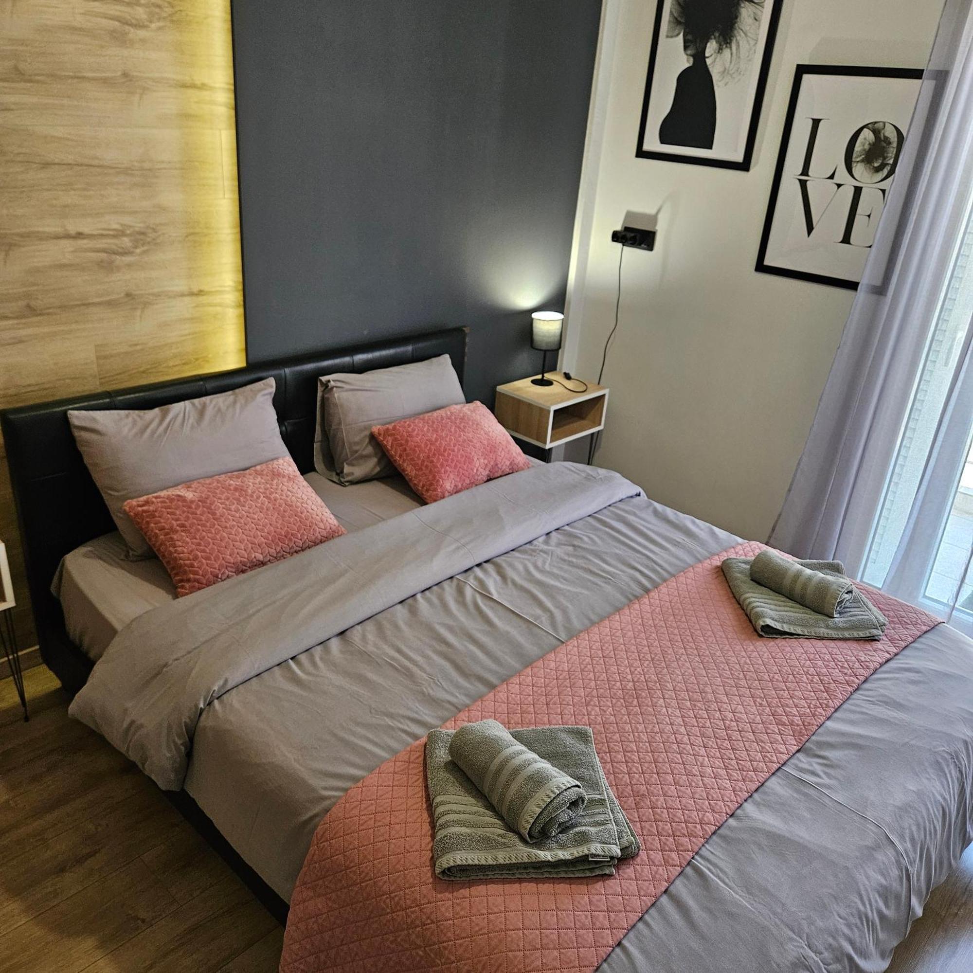 Central 3 Modern Apartment With Free Parking Serres Bagian luar foto